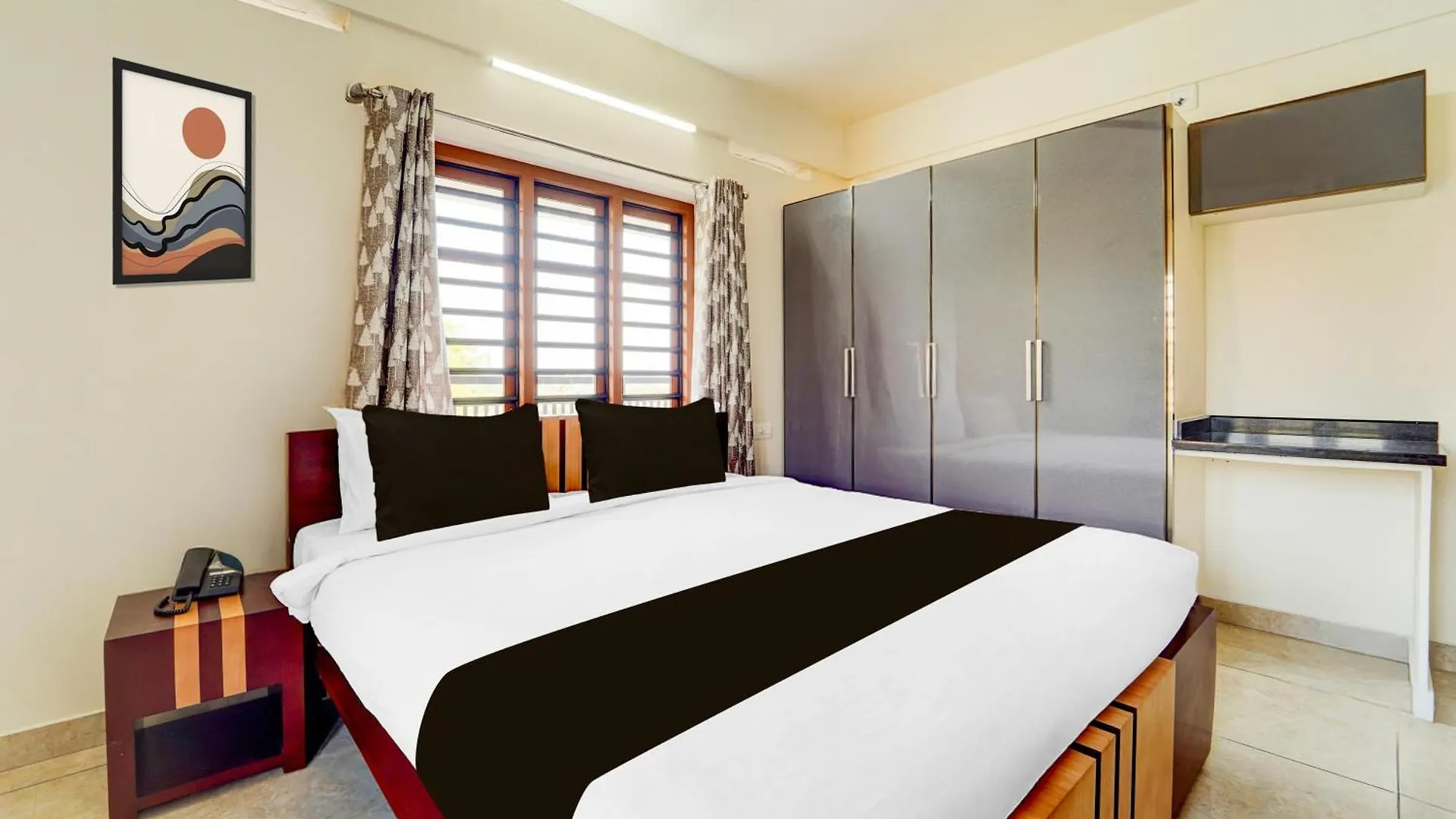 מלון Kochi Super Townhouse Kalady Near Airport הודו